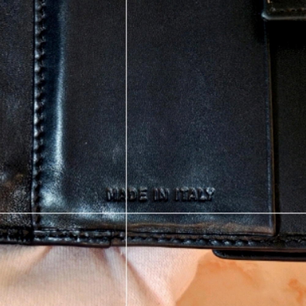 ๐งPrada Logo Plate BUTTER Soft Leather Bi-Fold Vintage Black Wallet๐ง - Picture 8 of 16